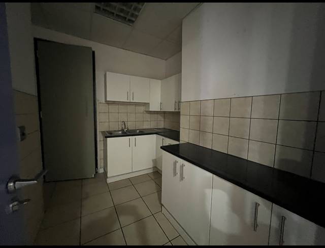 289M² OFFICE TO LET IN ILLOVO